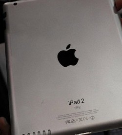 Apple ipad 2 Thinner, Lighter and Faster than ever